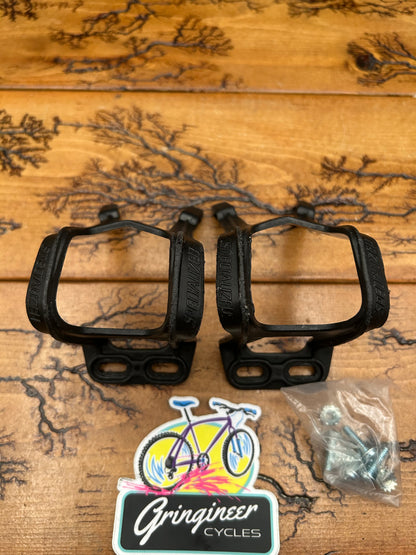 Specialized Large Plastic Toe Cages