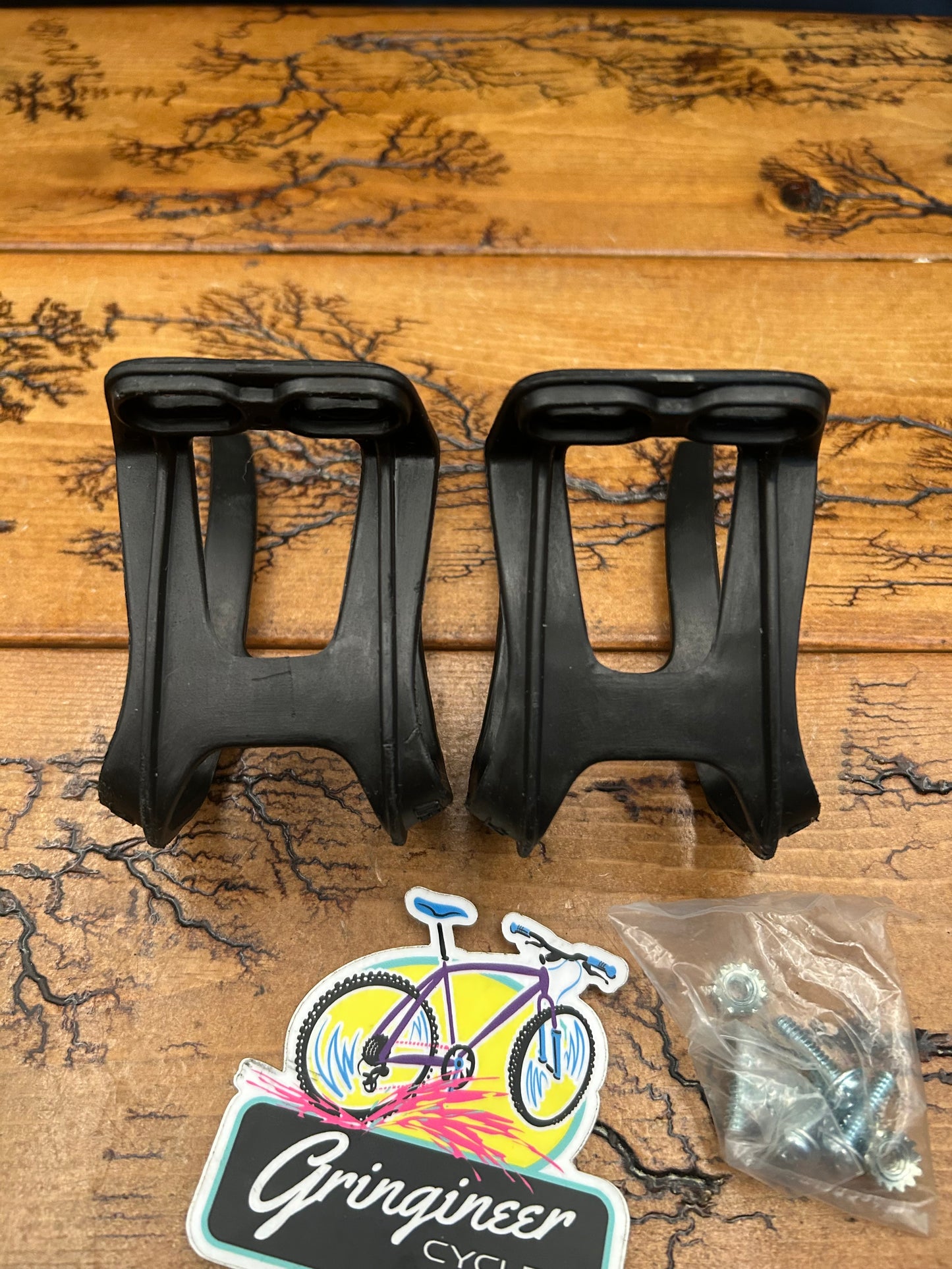 Specialized Large Plastic Toe Cages