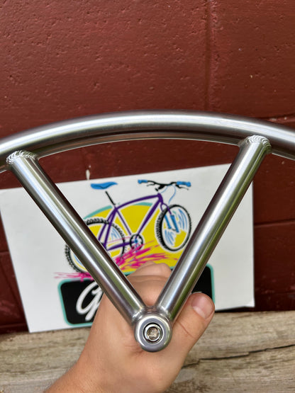 Nitto B901 670mm Bullmoose Handlebar