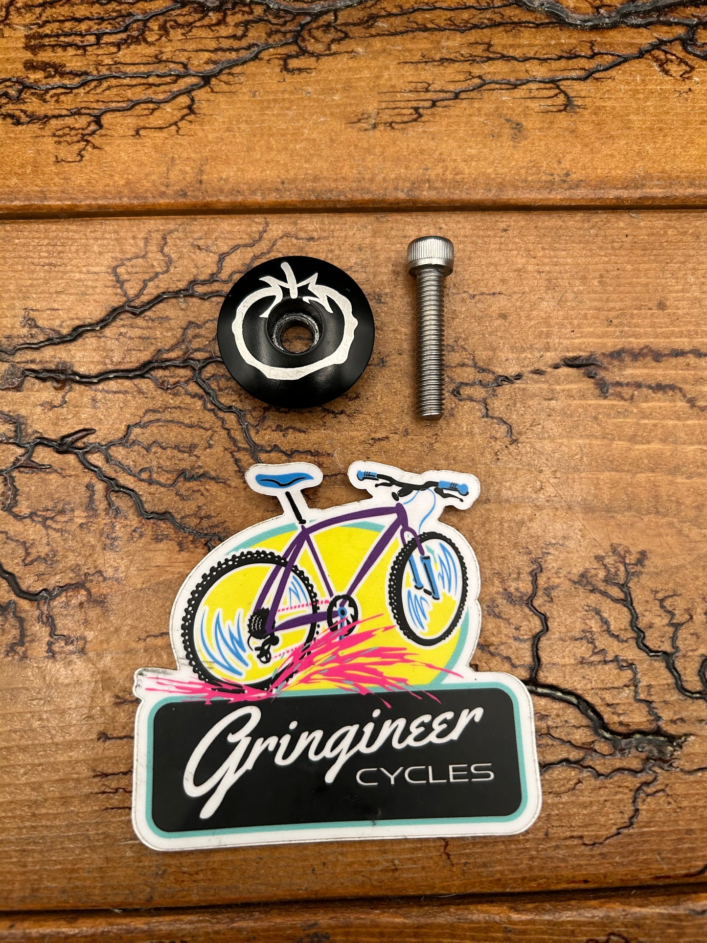 Schwinn Homegrown Black Tomato Top Cap and Bolt