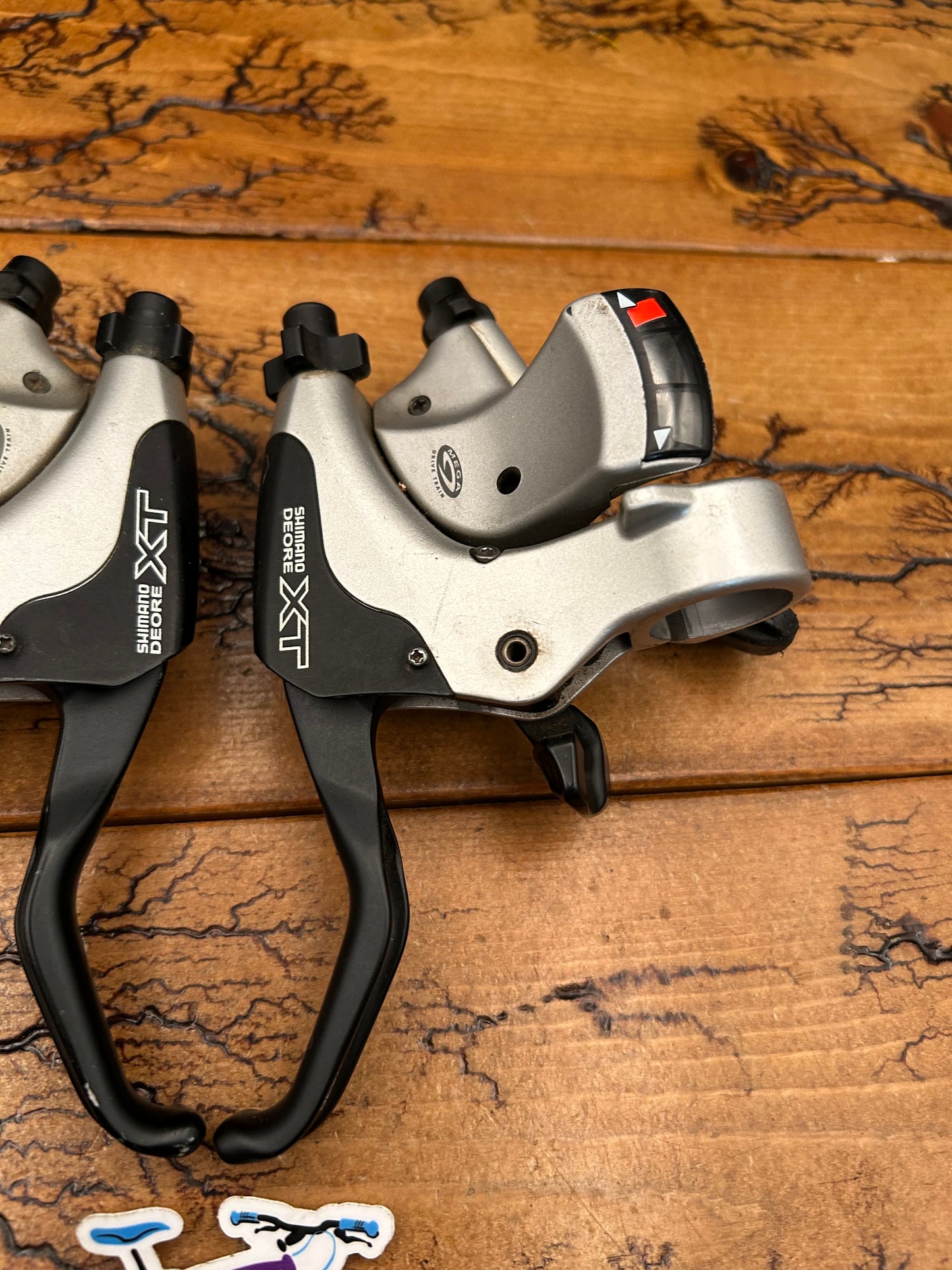 Shimano Deore XT ST-M750 9x3 Shifter / Brake Levers Set
