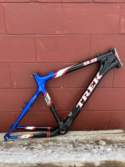 2002 19.5" Trek 9.8 OLCV Carbon Frame