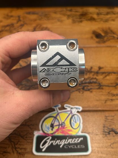 Azonic Shorty 100mm 25.4mm Silver 1 1/8 Inch Threadless Stem