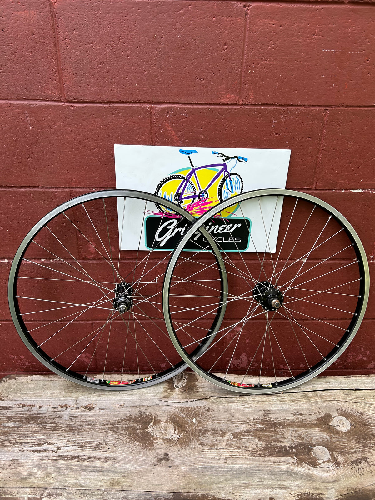 Salsa Cycles Semi / Delgado Surly 1x1 26" Single Speed Wheelset