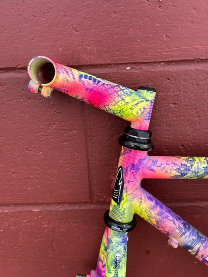 16.5" Parkpre Fake Land Shark Dirt Shark Frameset