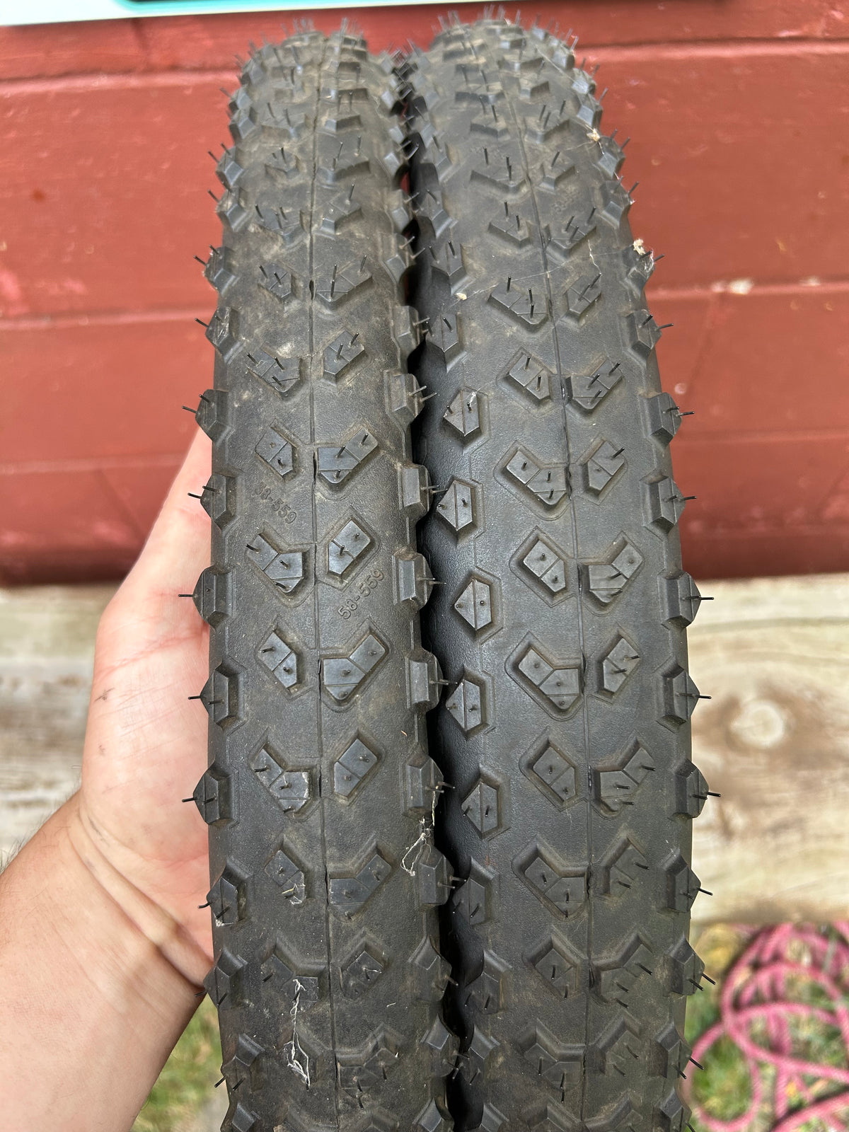 Continental Mountain King 26x2.3 Folding Bead Tires