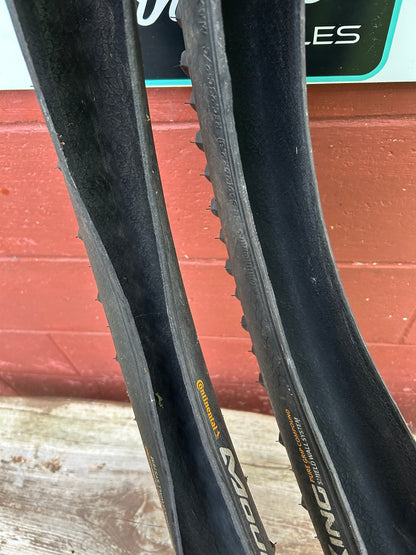 Continental Mountain King 26x2.3 Folding Bead Tires