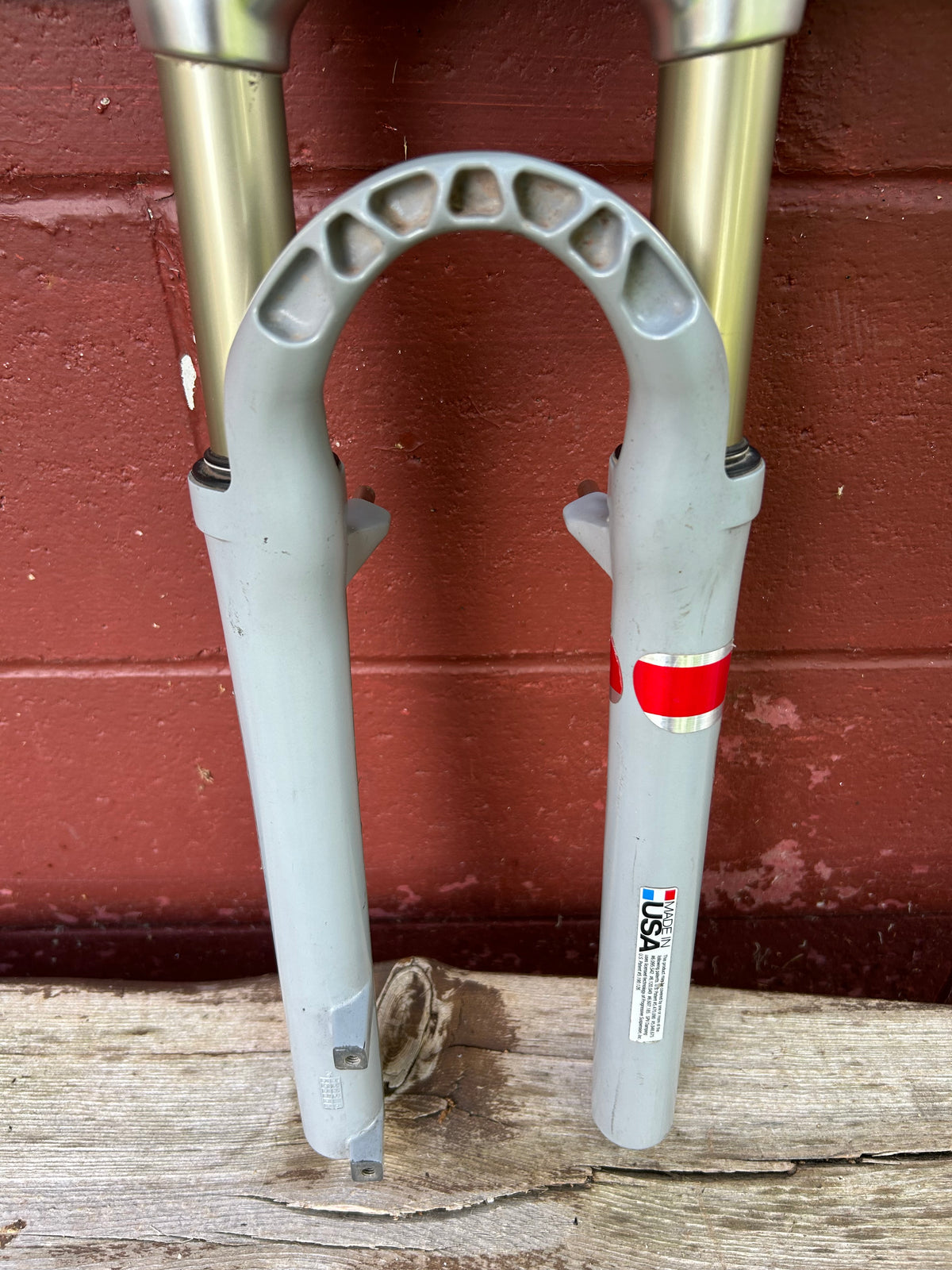 Manitou R7 Elite Absolute 80mm Rim/Disc Brake 26" 1 1/8 Inch Threadless Suspension Fork