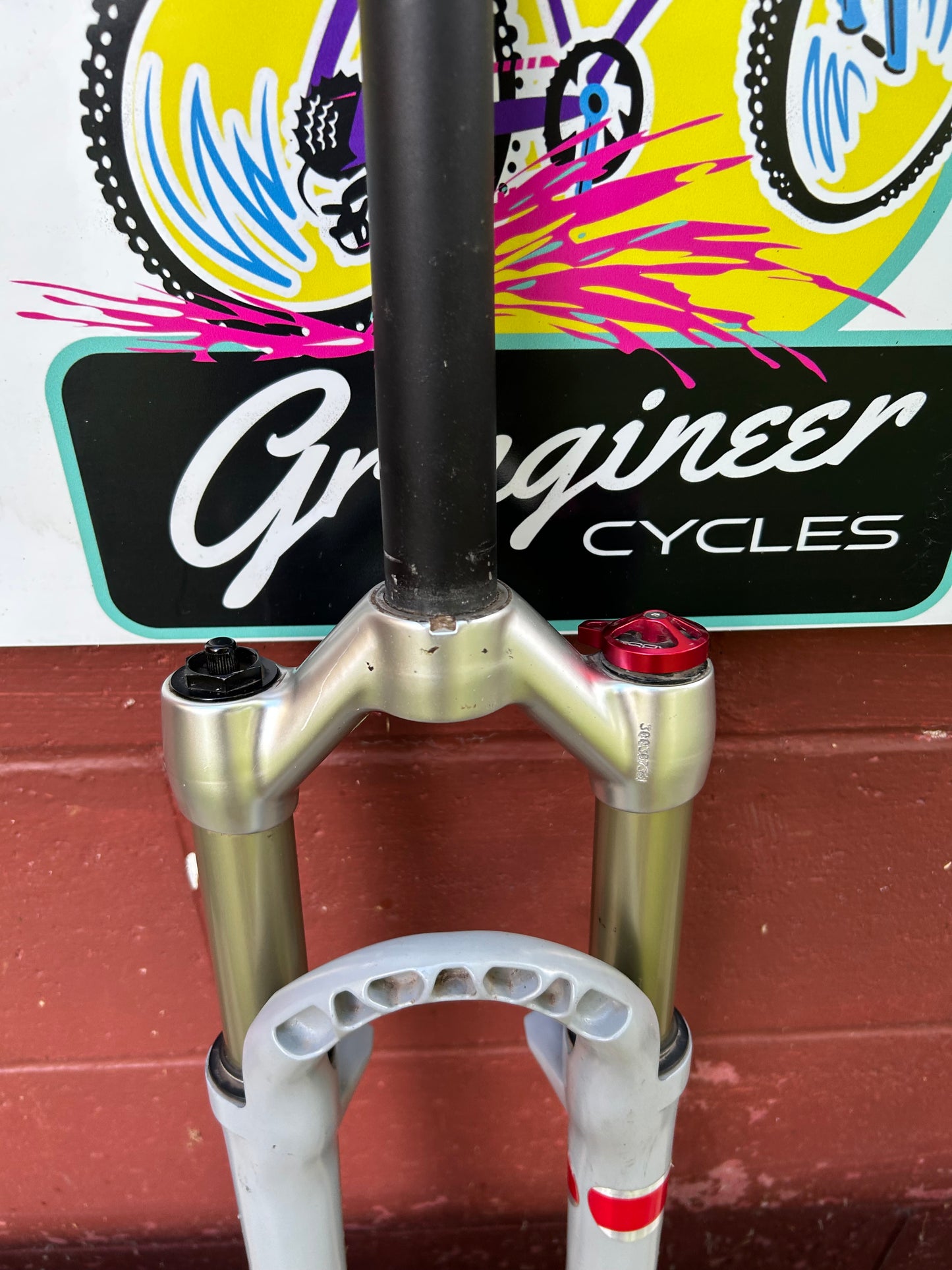 Manitou R7 Elite Absolute 80mm Rim/Disc Brake 26" 1 1/8 Inch Threadless Suspension Fork