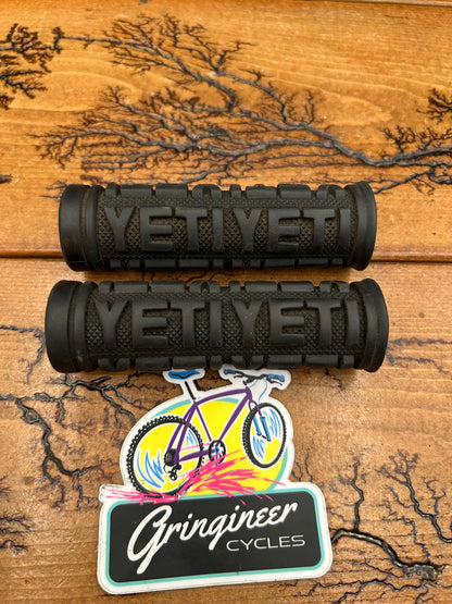 Yeti Black Grips