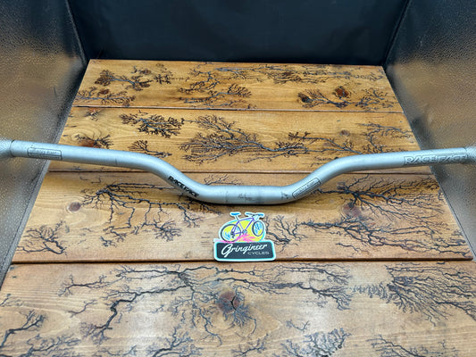 Raceface 615mm 25.4mm Air Alloy Silver Riser Handlebar