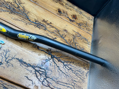 Easton Monkey Lite CT2 610mm Carbon Riser Handlebar