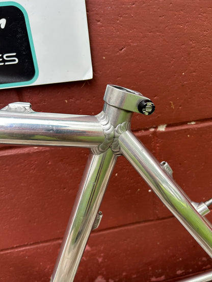 18" American Comp Lite Frame