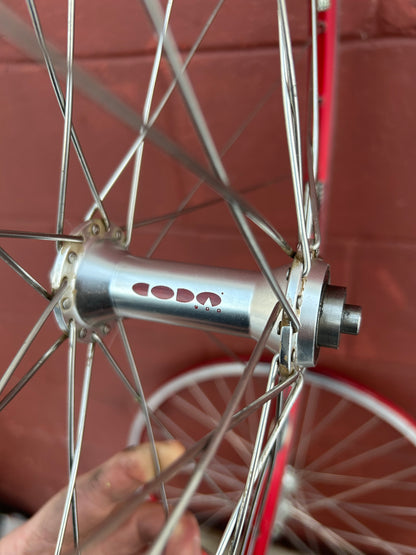 Sun Rims Red Anodized CR17A Coda 900 26 Inch Wheelset