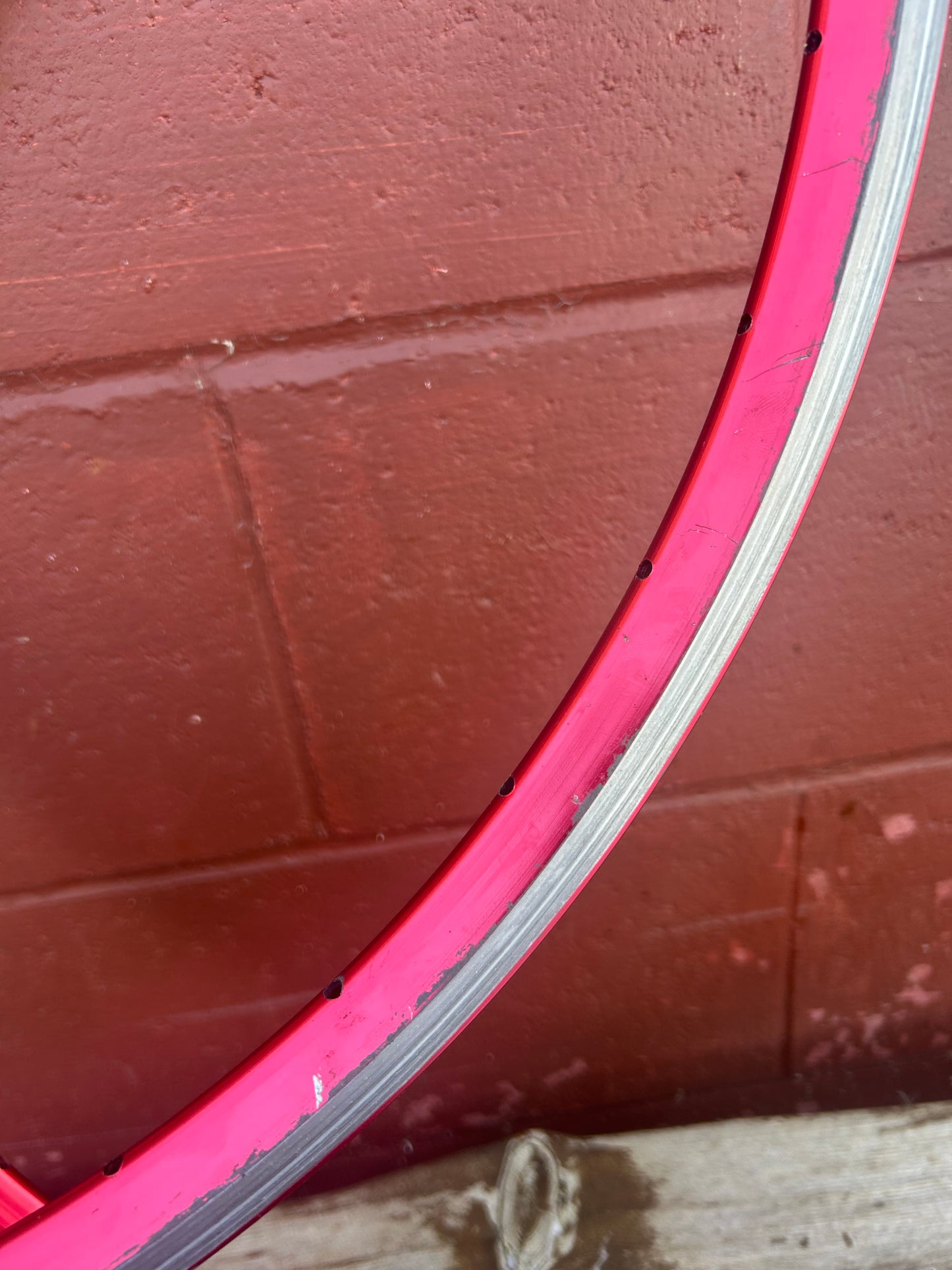 Velocity AeroHeat AT Red Anodized 26" 32 Hole Rims