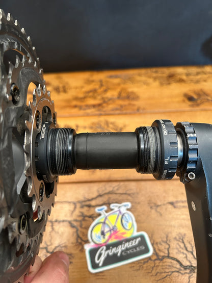 Shimano XTR FC-M970 44/32/22 HollowTech II Crankset With Bottom Bracket