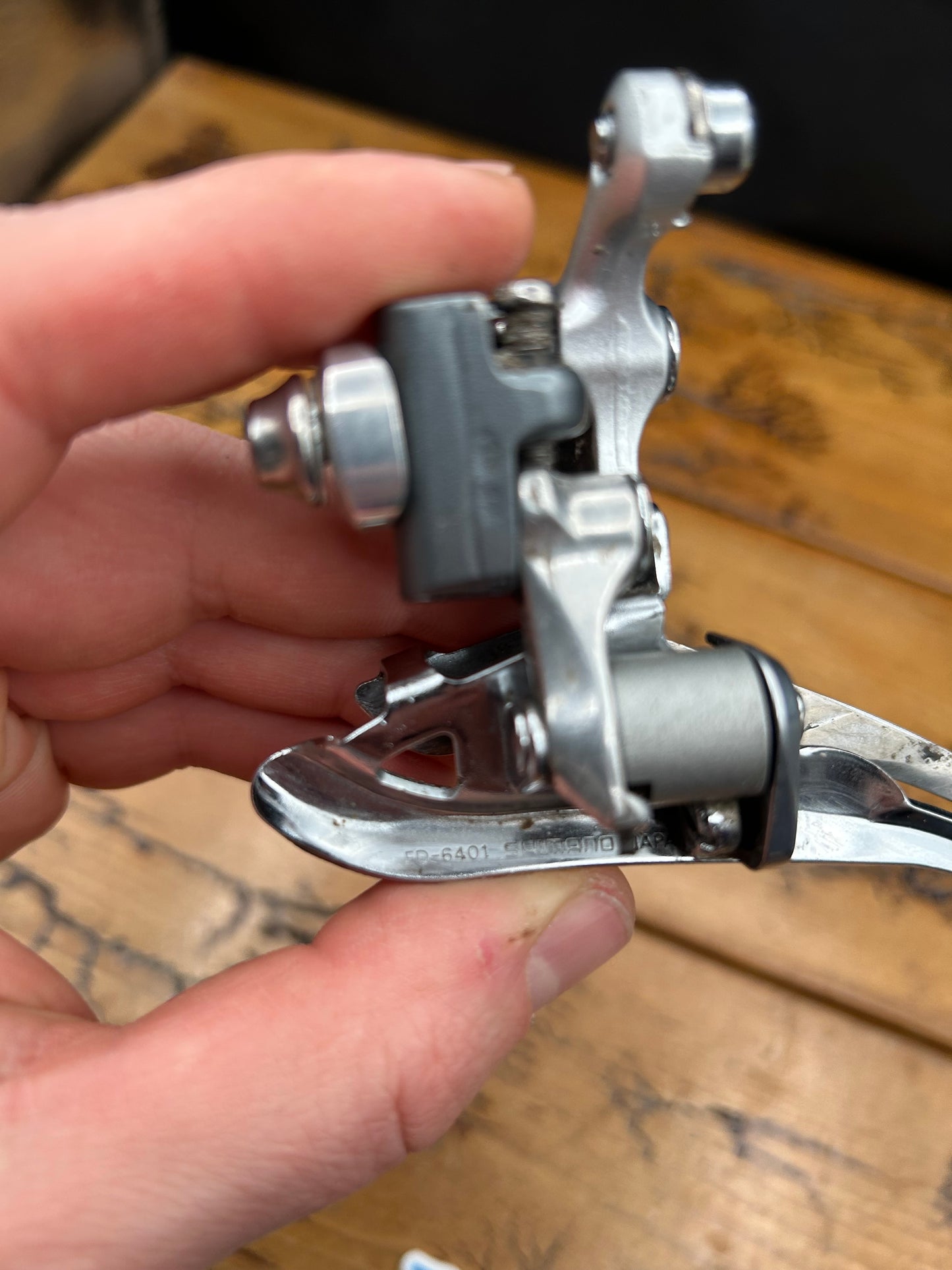 Shimano 600 Tri Color FD-6401 Braze On Bottom Pull Front Derailleur