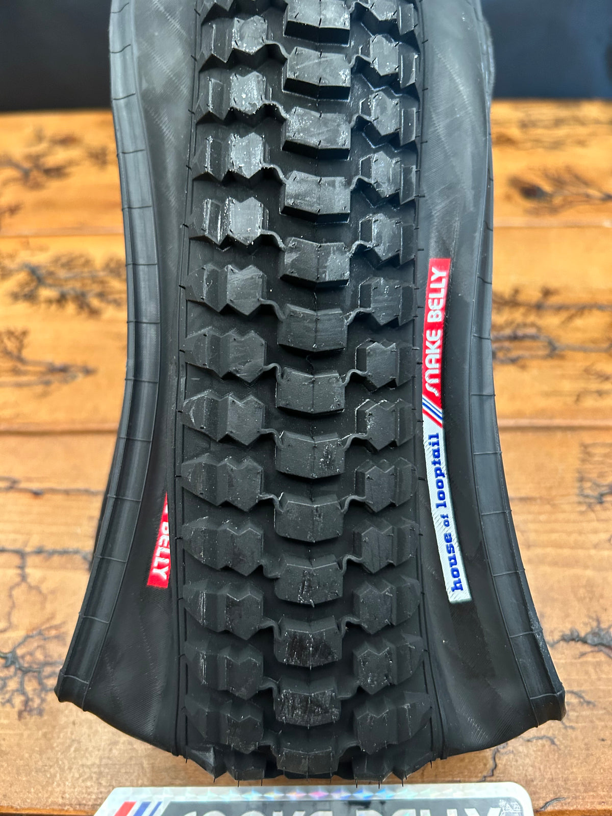 House Of Looptail Snake Belly 26x2.125 Tire