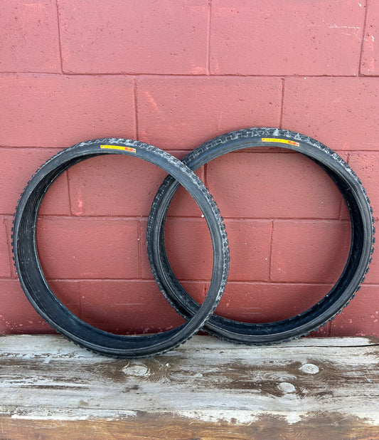 Bontrager Revolt 26" Tires
