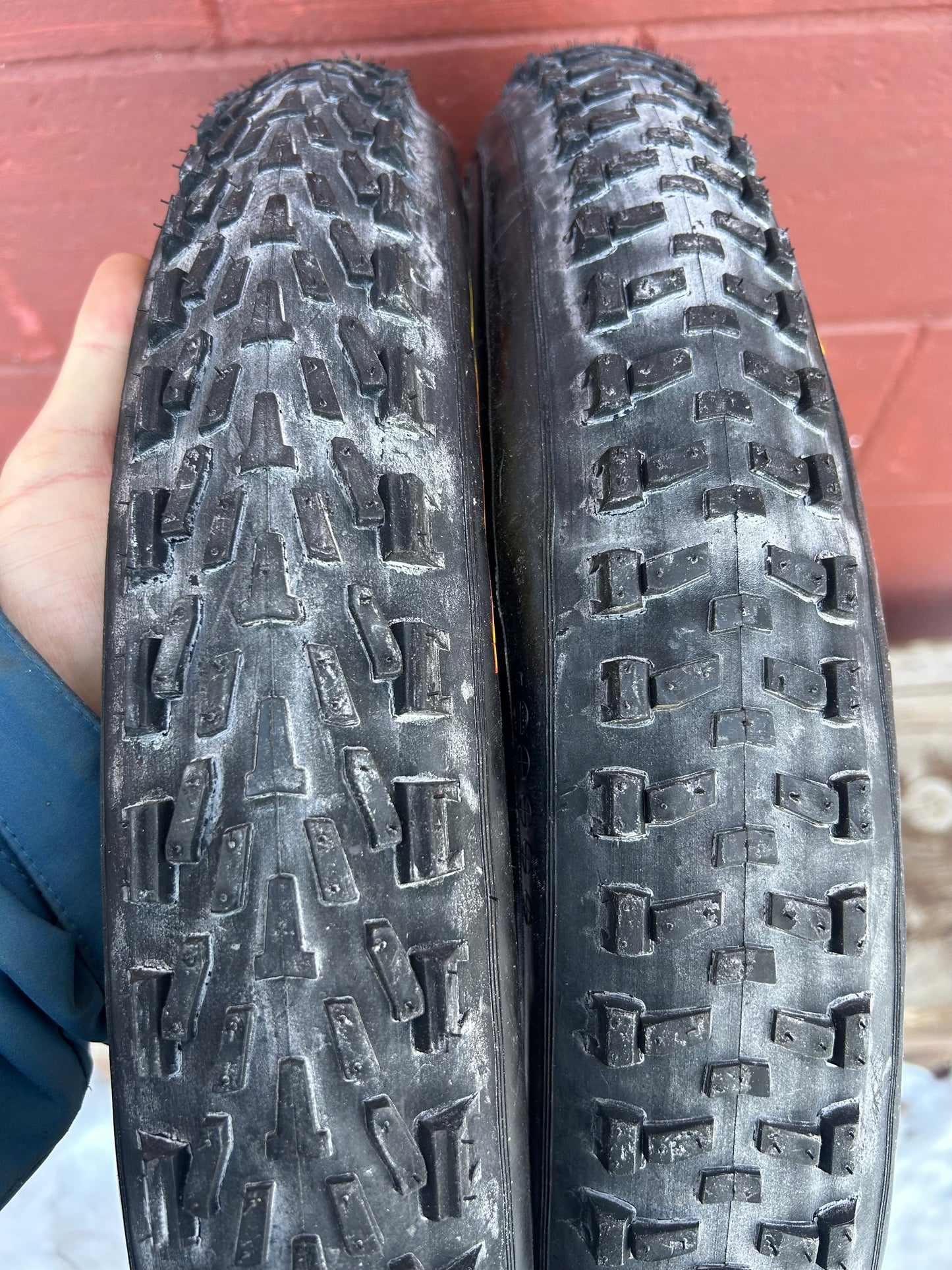 Bontrager Revolt 26" Tires