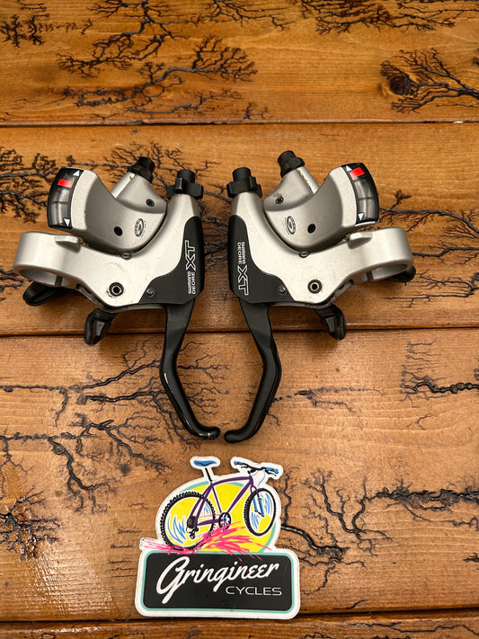 Shimano Deore XT ST-M750 9x3 Shifter / Brake Levers Set