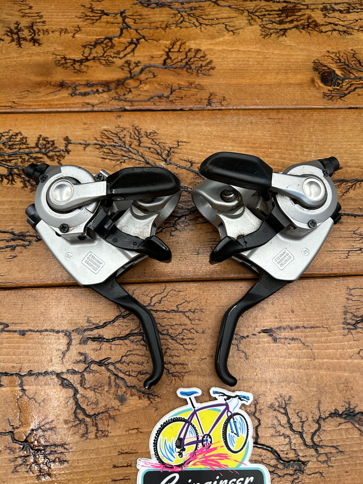 Shimano Deore XT ST-M750 9x3 Shifter / Brake Levers Set