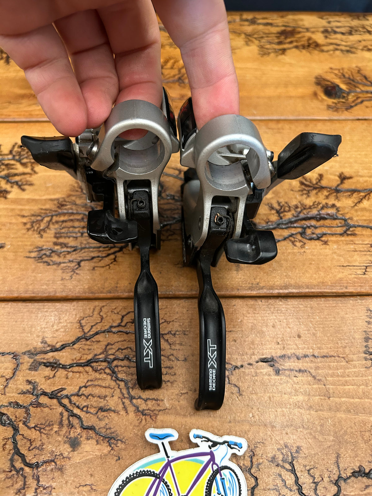 Shimano Deore XT ST-M750 9x3 Shifter / Brake Levers Set
