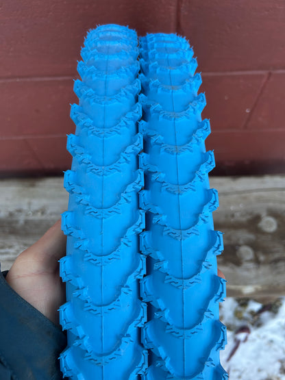 Nokian Boazobeana R 26x2.1 Blue and Black Tires NOS