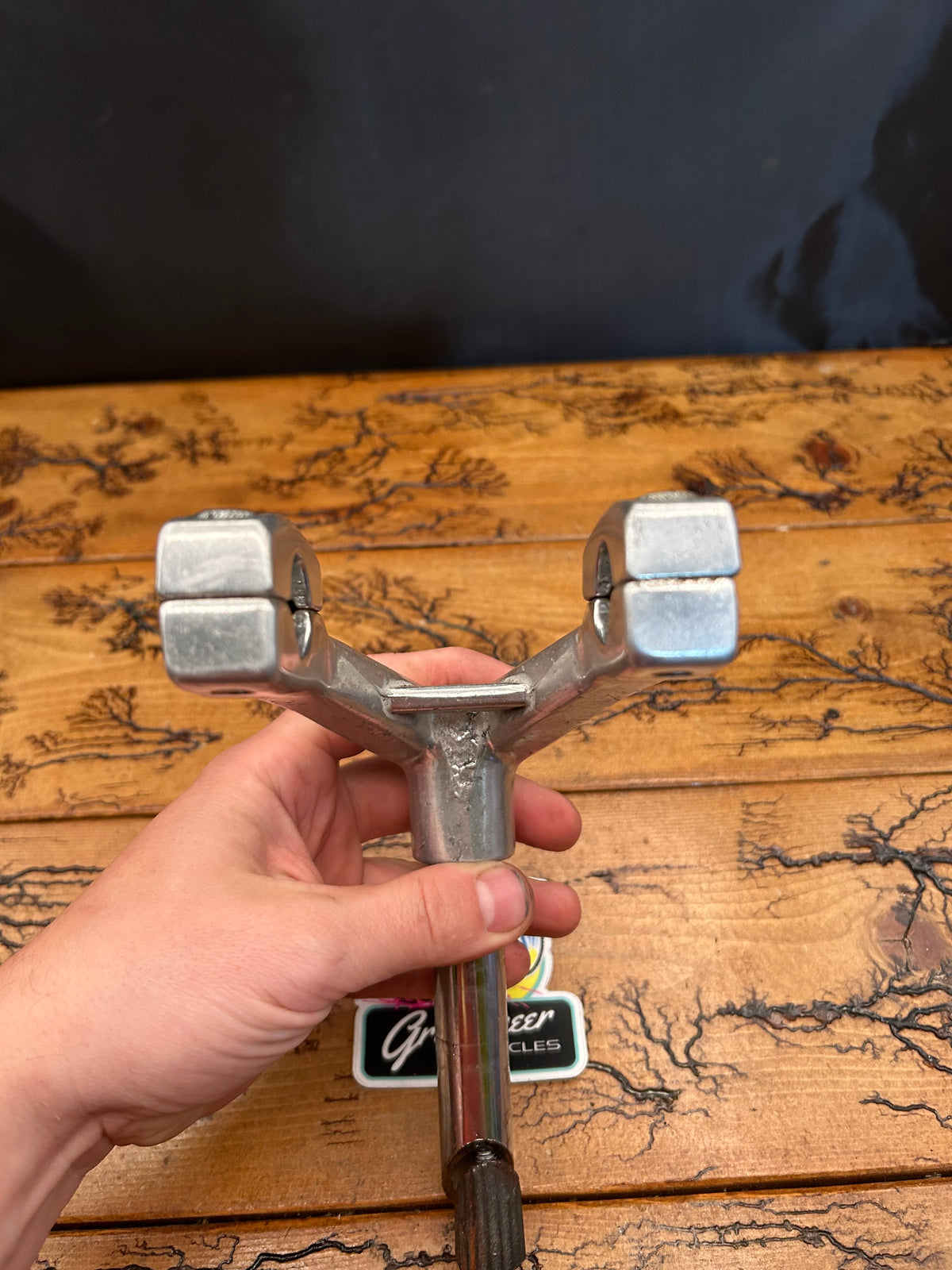 Kalloy Sling Shot 1 Inch Quill Stem