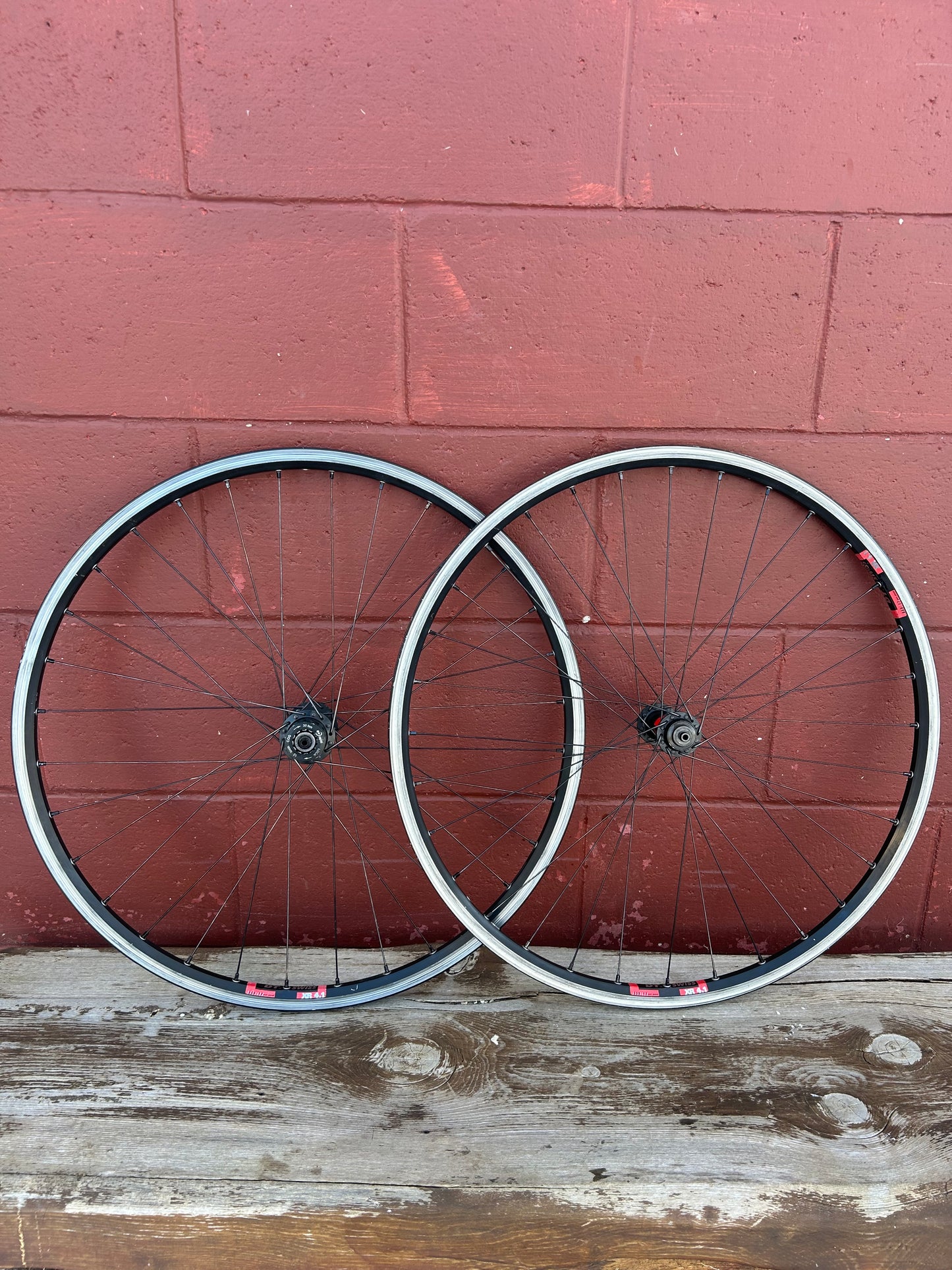 DT Swiss XR 4.1 240s Single Speed 26" Wheelset