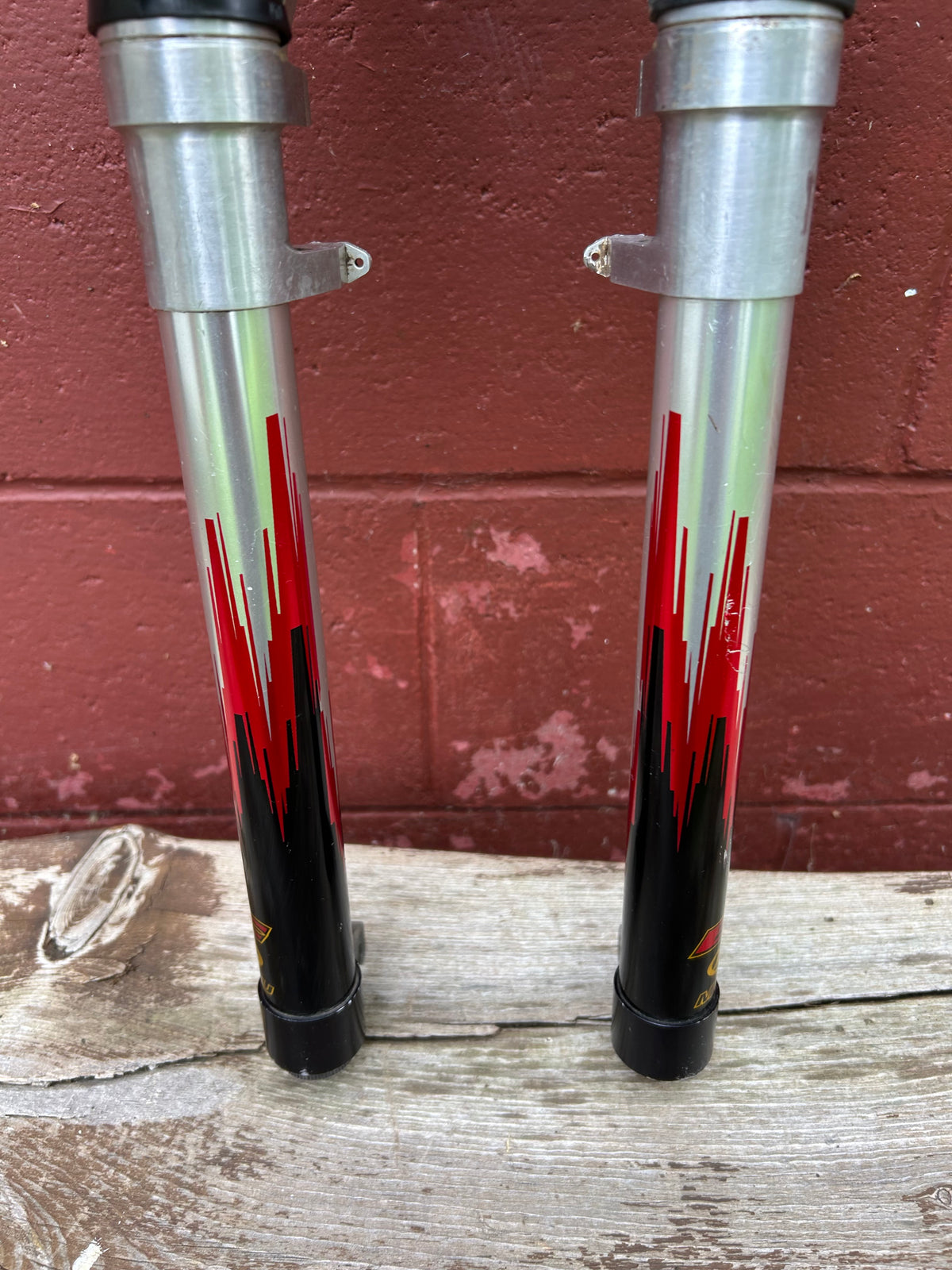 Answer Manitou EFC 1 1/8 Inch Threadless 26" Suspension Fork