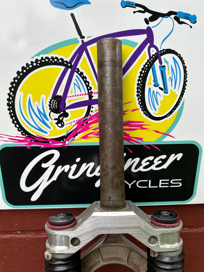 Answer Manitou EFC 1 1/8 Inch Threadless 26" Suspension Fork