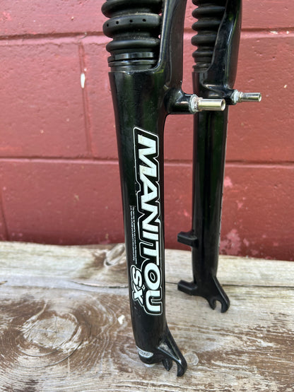 Manitou SX Black 26" Rim / Disc Brake 1 1/8 Threadless Suspension Fork