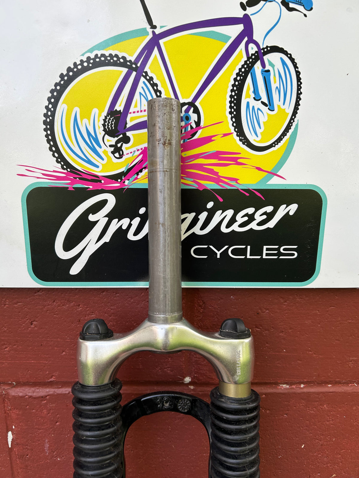 Manitou SX Black 26" Rim / Disc Brake 1 1/8 Threadless Suspension Fork