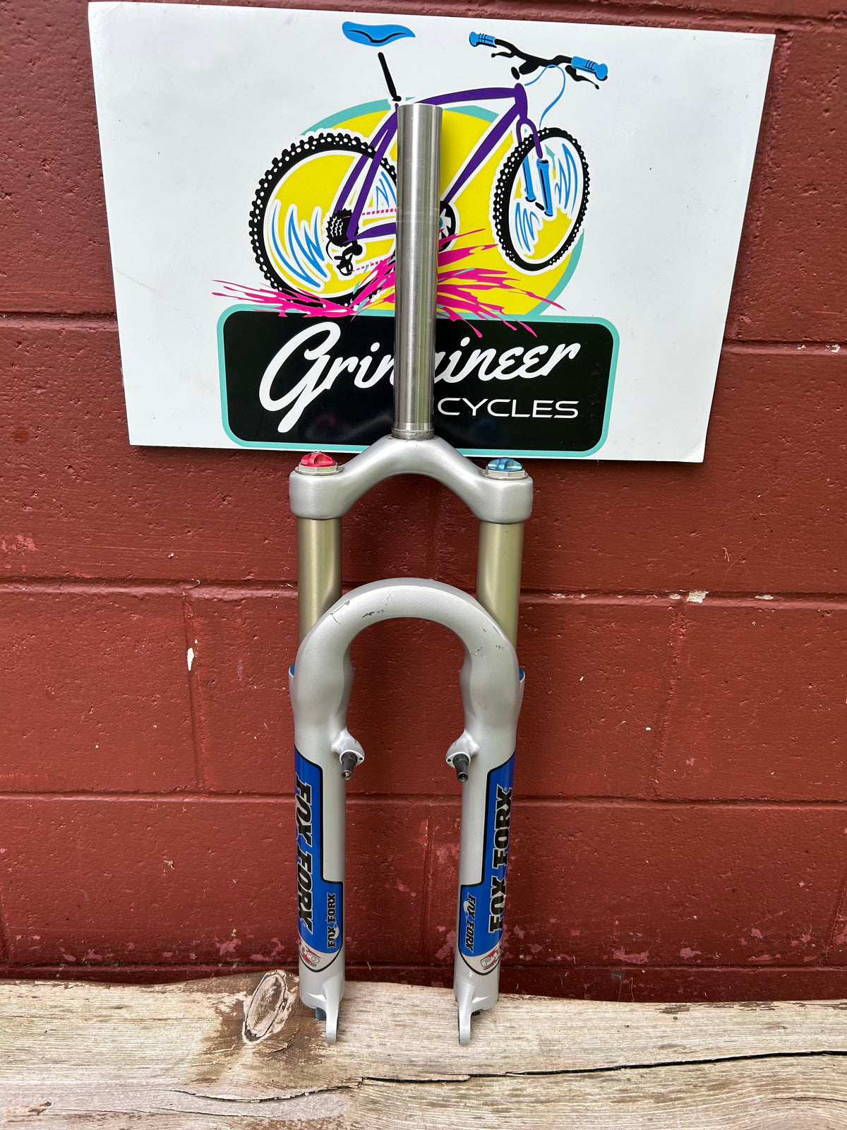 Fox F100 Terralogic Rim / Disc Brake 1 1/8 Inch 26" Suspension Fork
