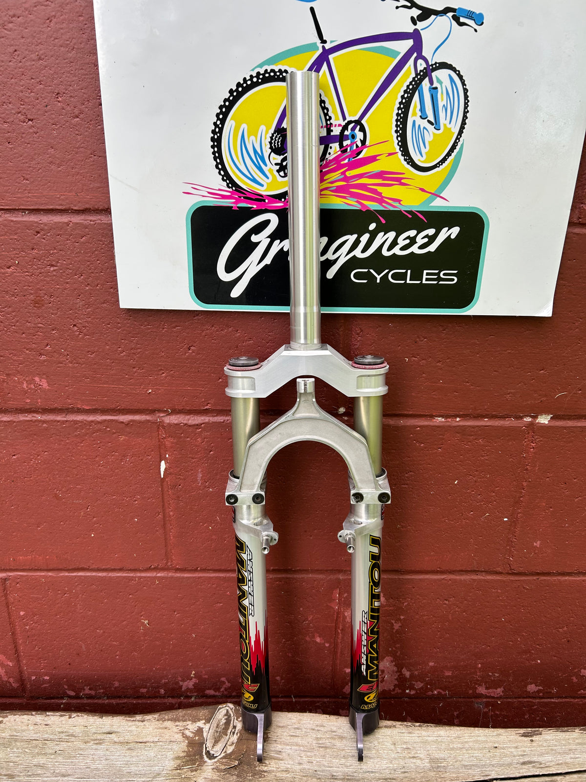 Answer Manitou EFC 1 1/8 Inch 230mm Threadless Steerer 26" Suspension Fork