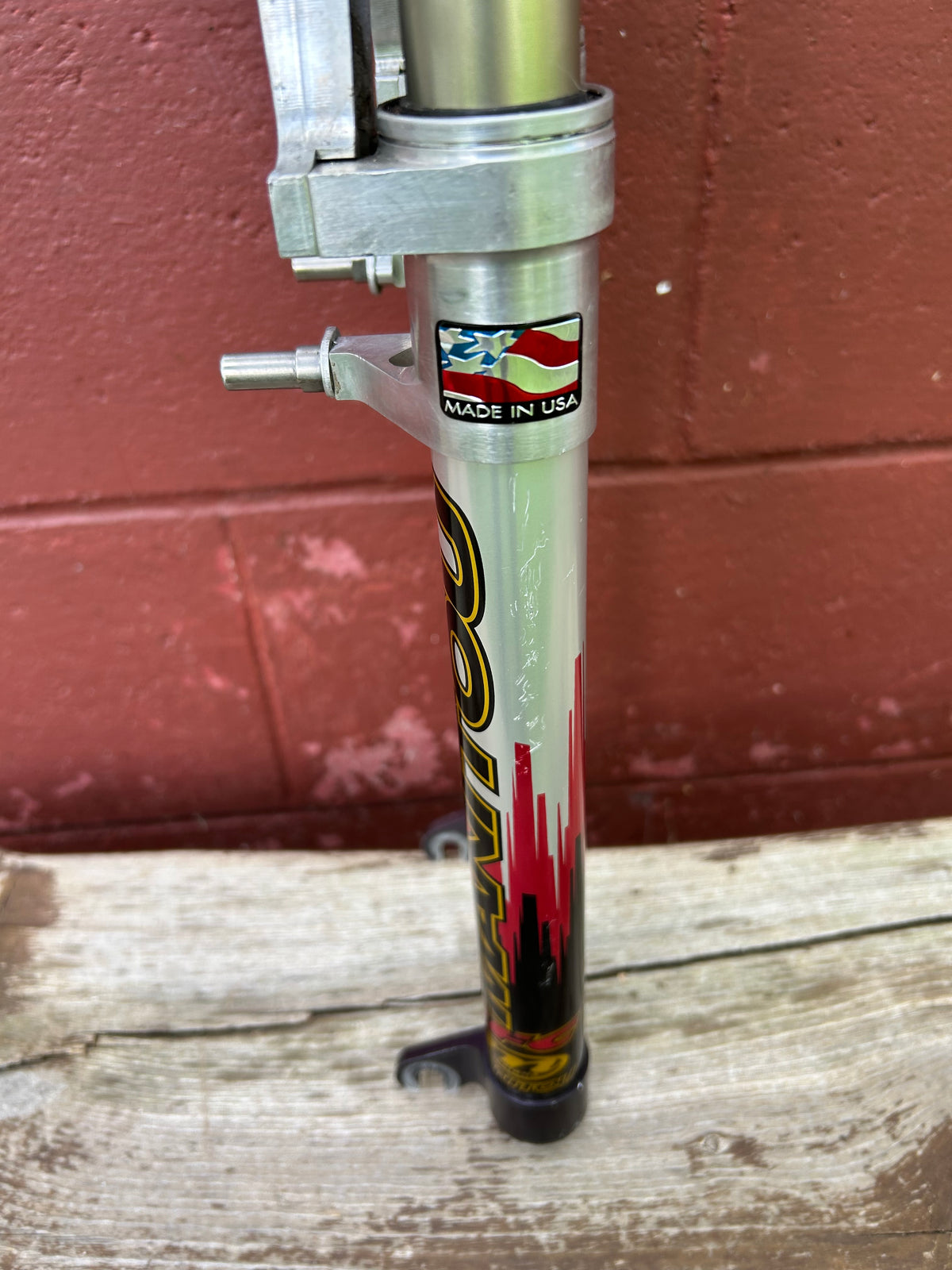 Answer Manitou EFC 1 1/8 Inch 230mm Threadless Steerer 26" Suspension Fork