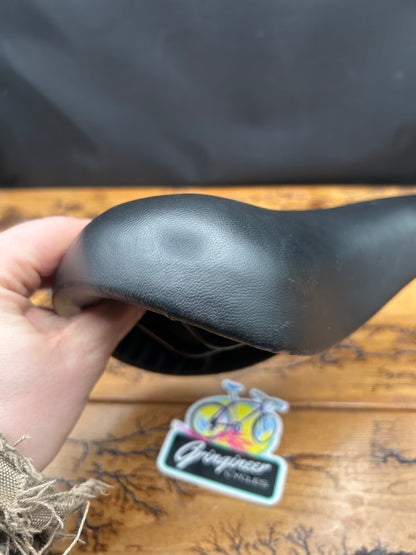 KHS Avocet Touring Saddle