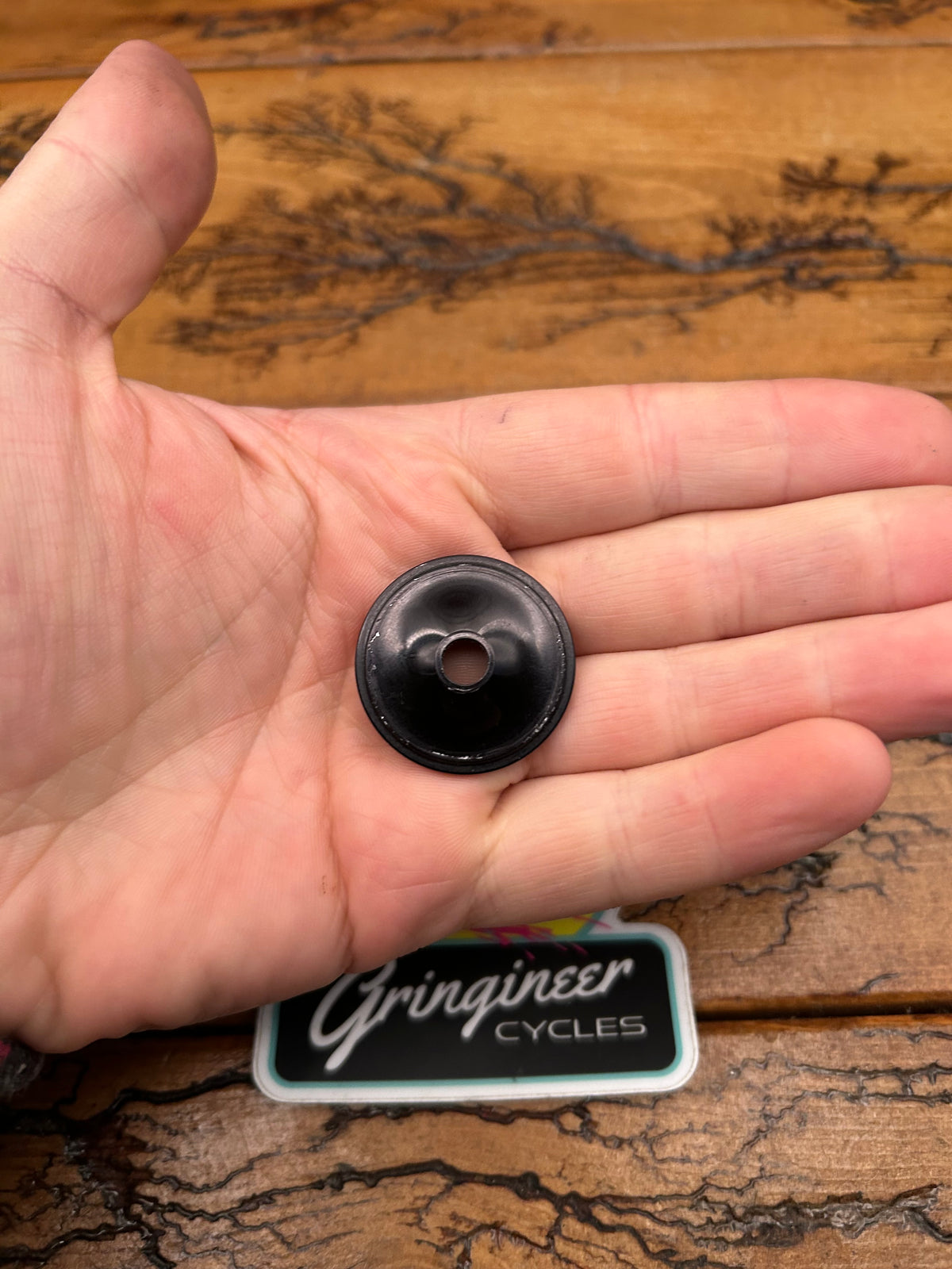 Chris King NoThreadset Black 1 1/8 Inch Top Cap