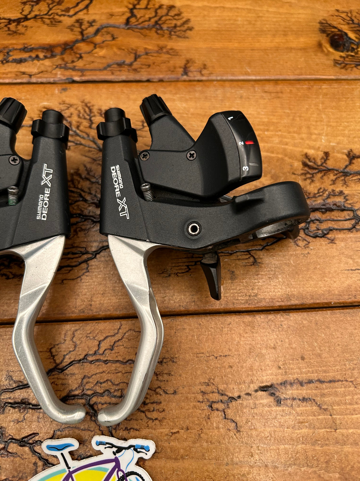 Shimano Deore XT ST-M739 3x8 Speed Shifters and Brake Levers