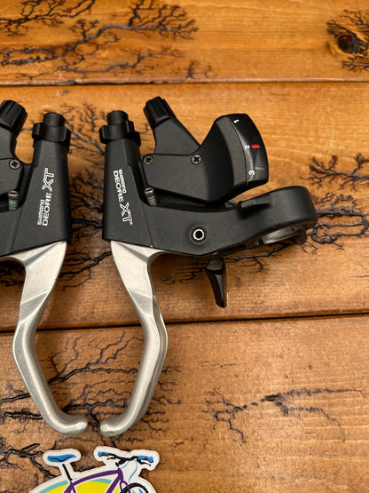Shimano Deore XT ST-M739 3x8 Speed Shifters and Brake Levers