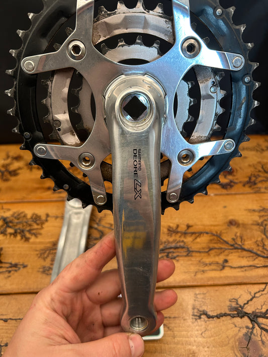 Shimano Deore LX FC-M569 170mm 42/32/22 Crankset