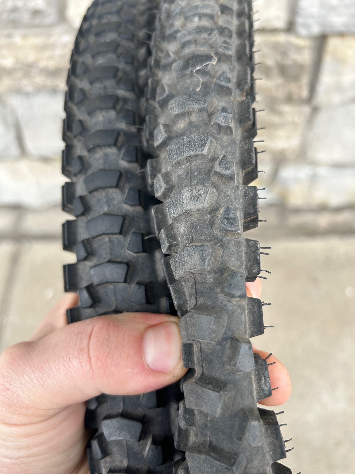 Tioga Wonder Dawg 26x1.95 Tire Set – Gringineer Cycles