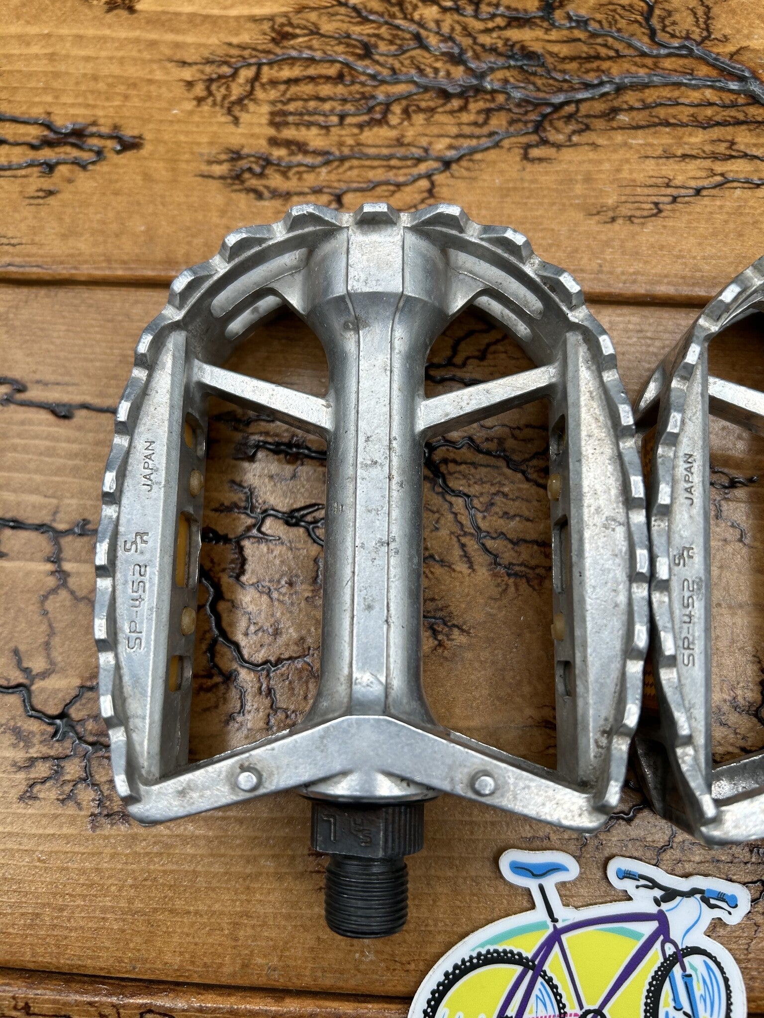 classic bicycle pedals SR SP-452 9/16 Pedals – Gringineer Cycles
