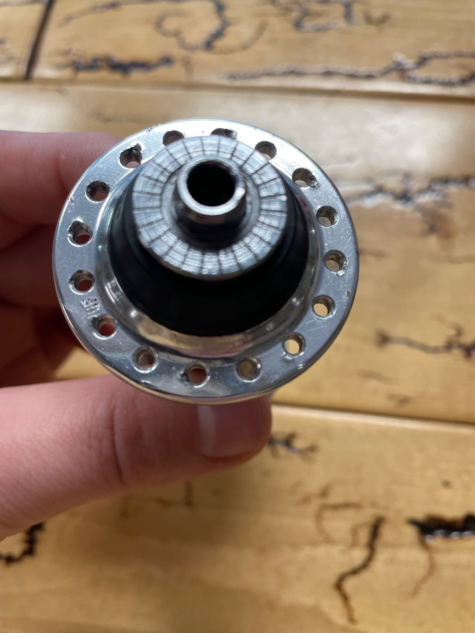 Shimano Deore XT HB-M738 Front Hub – Gringineer Cycles