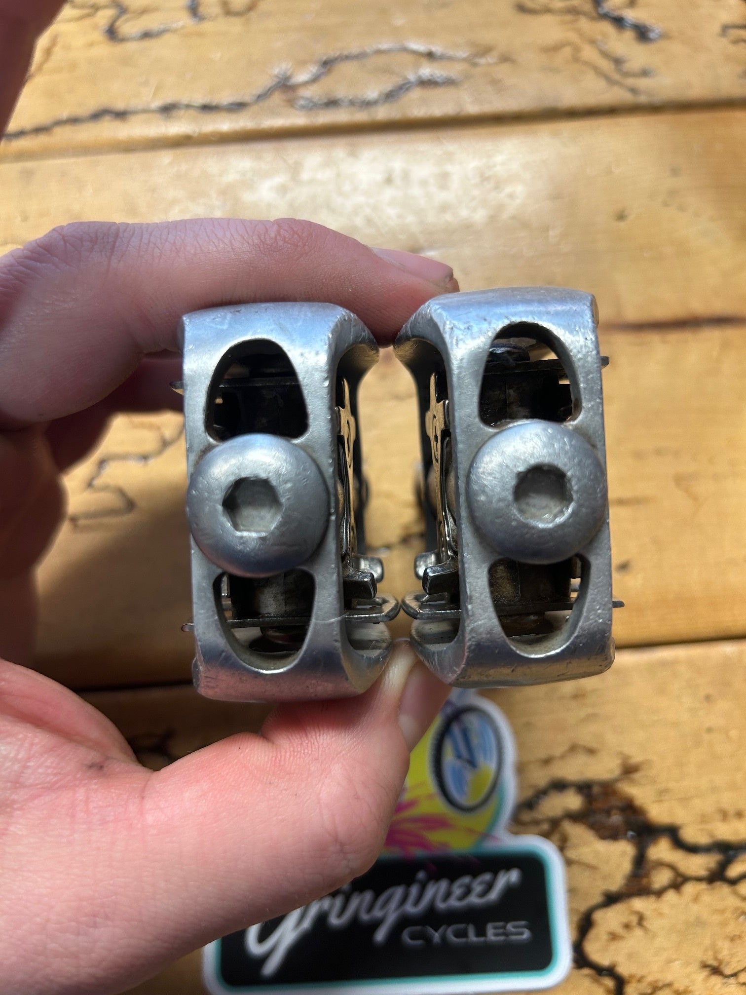 corratec pedale Corratec Easy Click Titanium Spindle Pedals – Gringineer Cycles