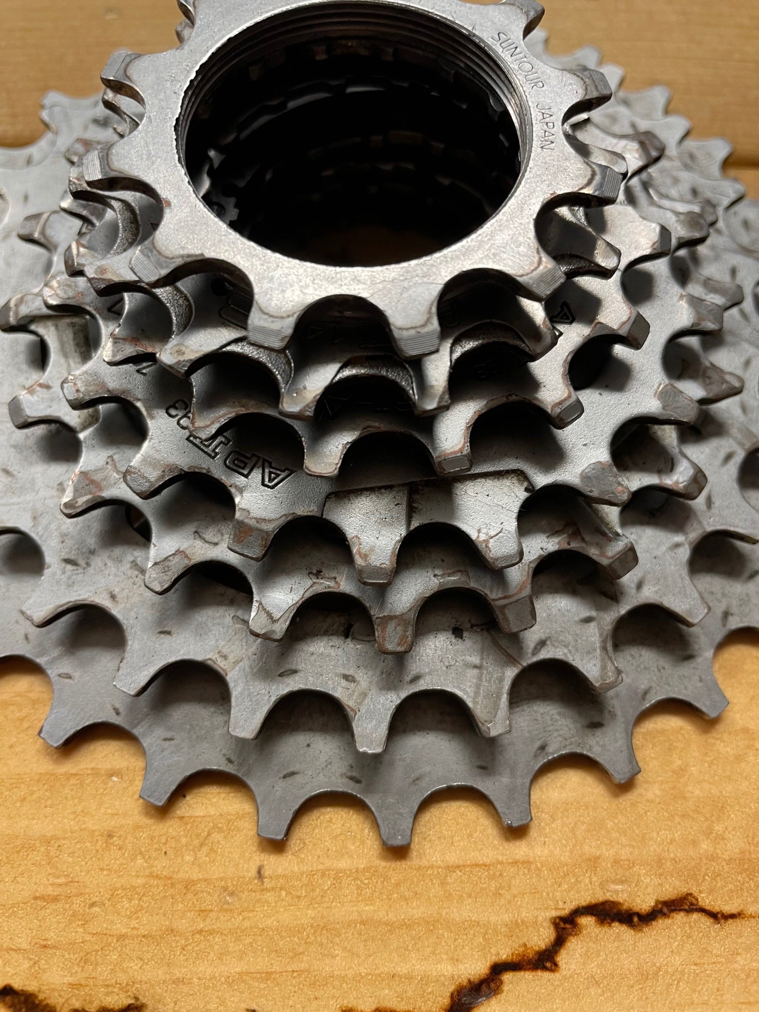 Suntour 12-30 7 Speed Cassette – Gringineer Cycles