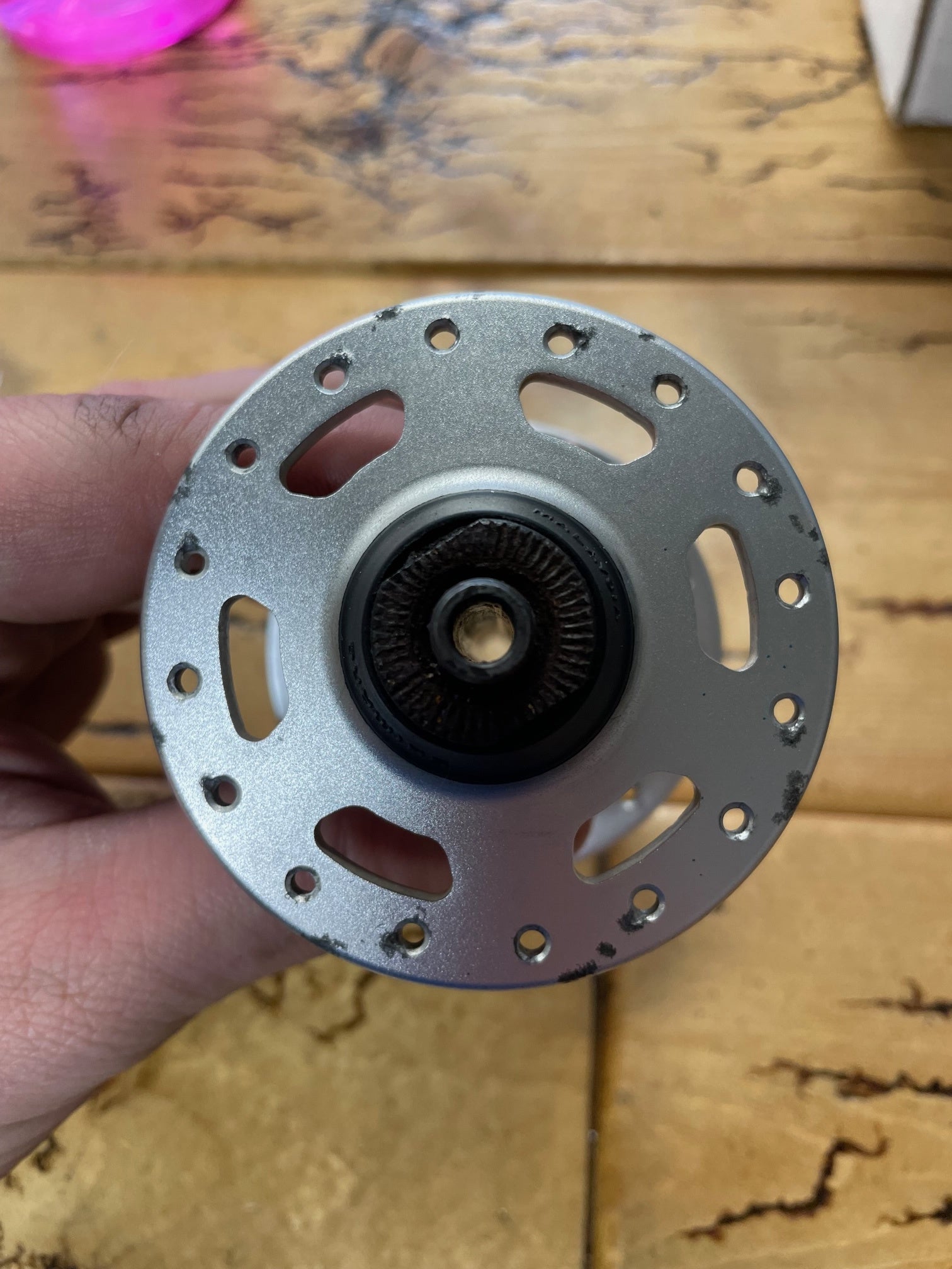 Shimano Deore XT HB-M756 32 Hole 6 Bolt Disc Brake Silver Front