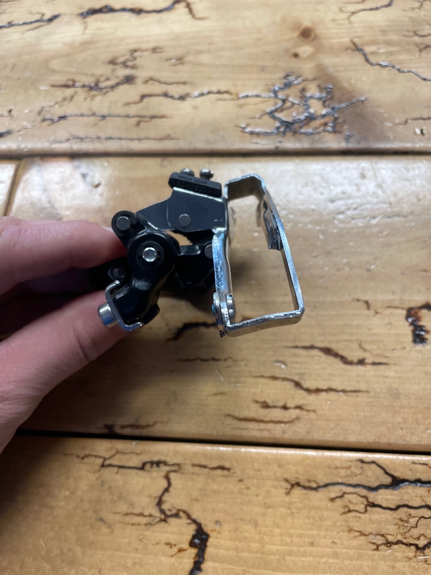 Shimano Deore LX FD-M567 28.6mm Top Pull Front Derailleur