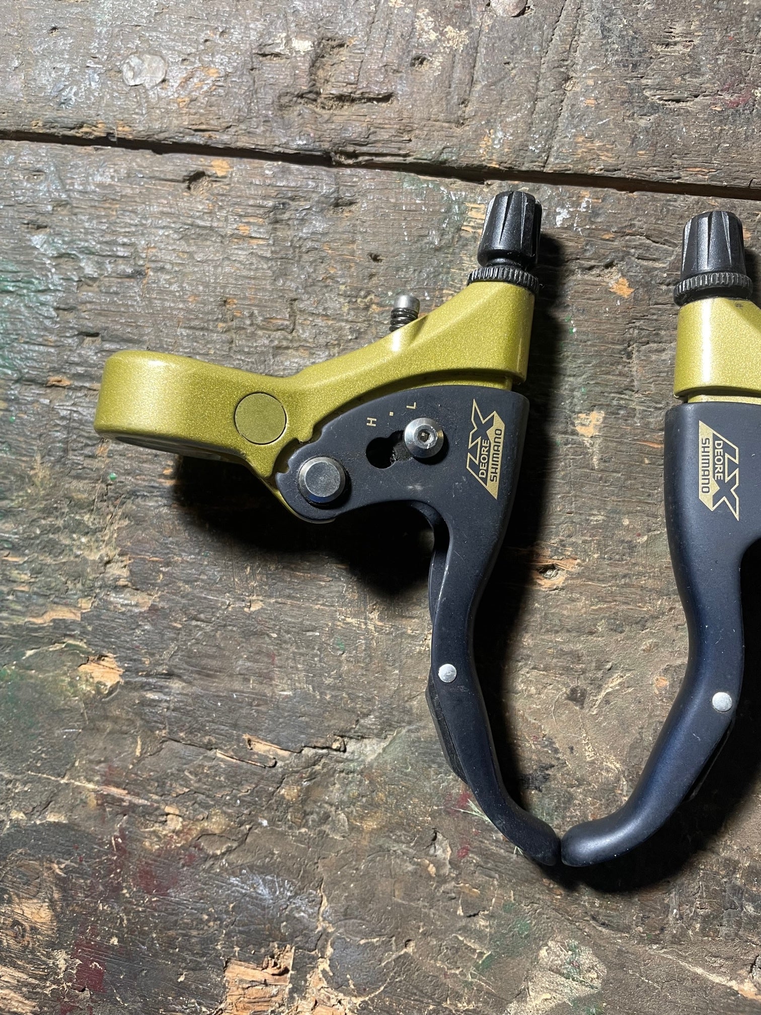 Shimano Deore LX BL-M570 Black and Gold Brake Levers – Gringineer